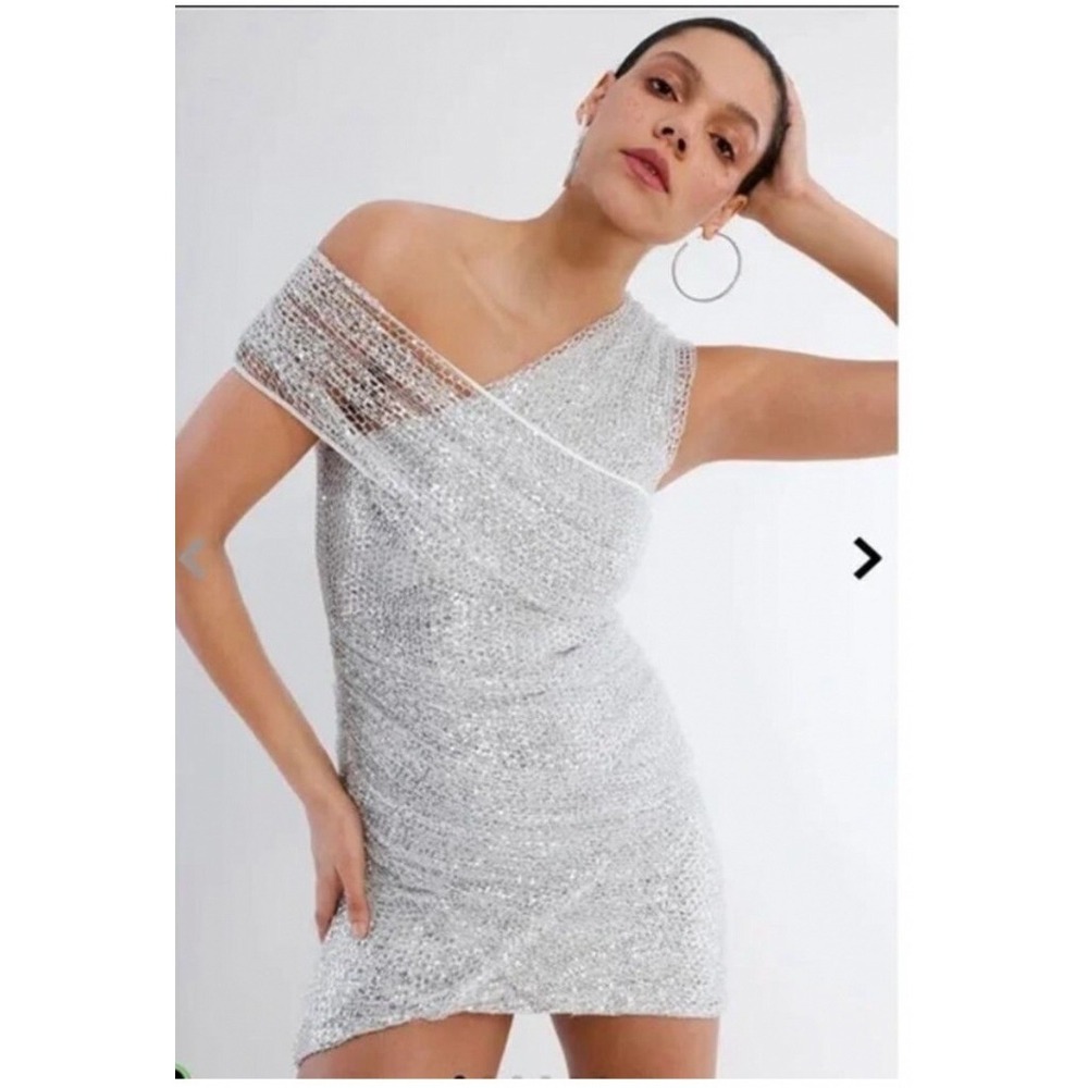 Maeve Reilly x BCBGMAXAZRIA Santa Monica Asymmetric Bodycon Mini Dress Silver 8 - Picture 1 of 13